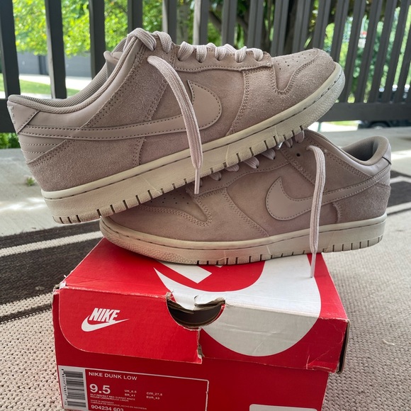 Nike Dunk Low - Picture 4 of 5